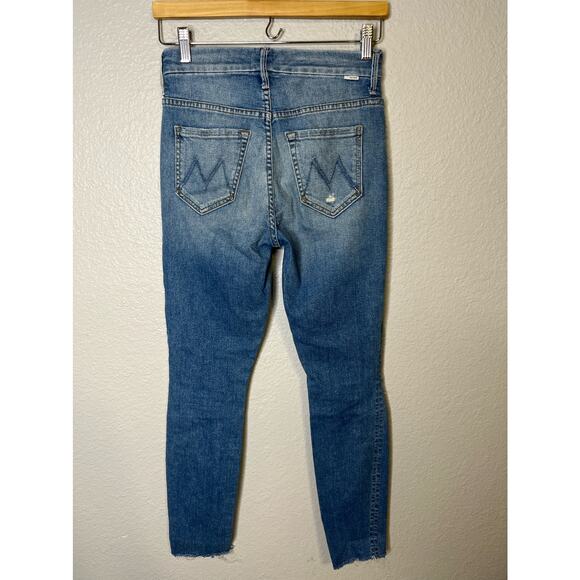 Mother High Waisted Looker Distressed High-Rise Skinny Jeans Thrilling Shots 25 - Picture 4 of 10